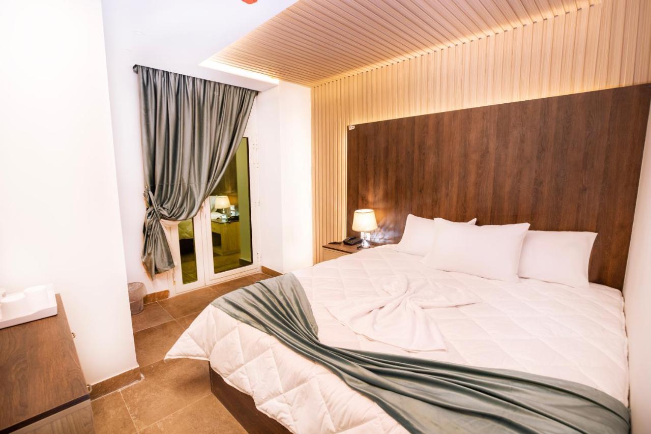 Blue Pyramids Eyes Hotel Al Kawm al Akhdar Kültér fotó